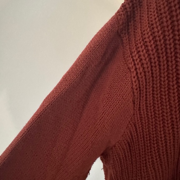 RD Style Josslyn V Neck Sweater - Picture 7 of 10